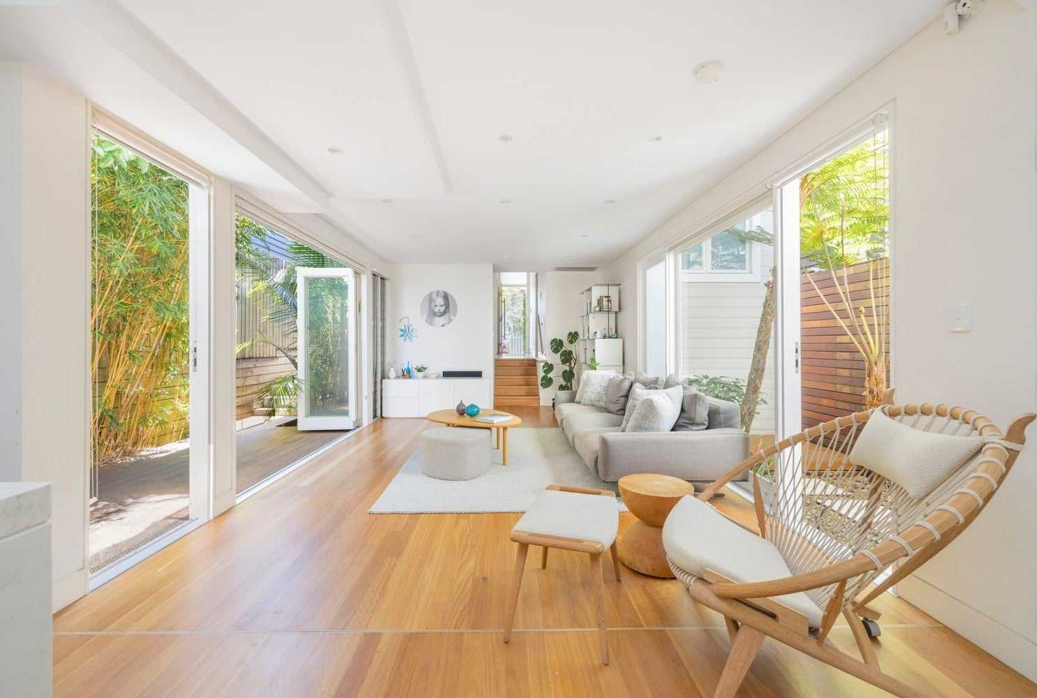 36 smith st_living room